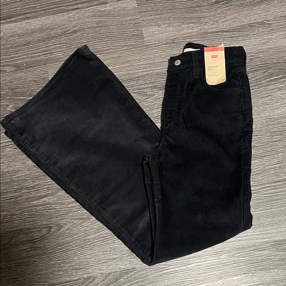 Levi's Women's High Rise Black Jeans - Picture 2 of 7